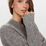 Zindi V Neck Pullover